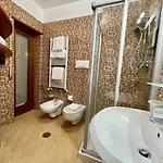 Rossini Luxury 2 Oda ve Kahvaltı 4*
