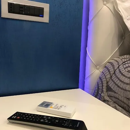 Bed & Breakfast Rossini Luxury 2