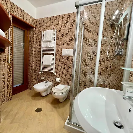 Rossini Luxury 2 Bed & Breakfast *